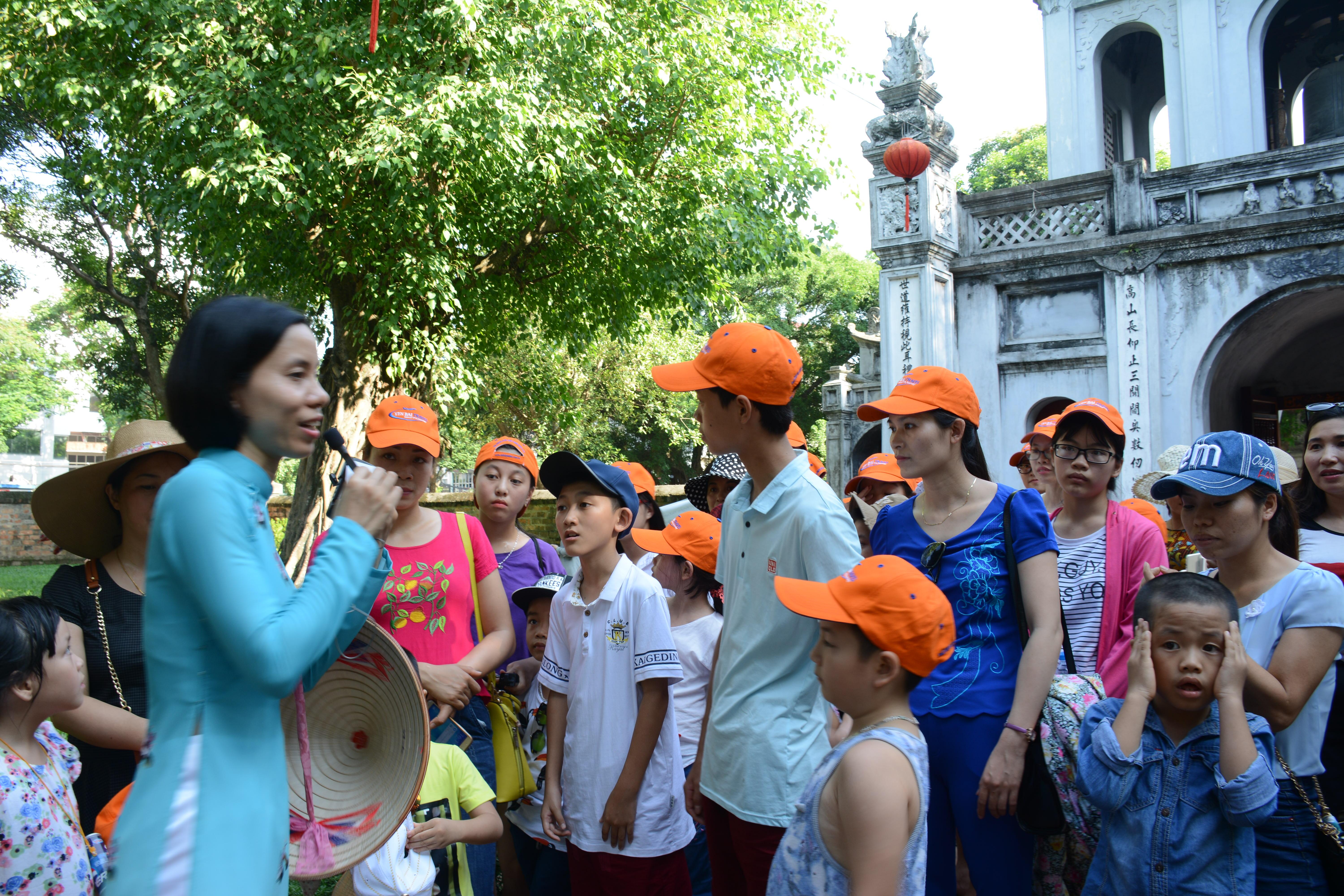 Hỗ trợ hướng dẫn viên du lịch hiểu luật, hành nghề thuận lợi